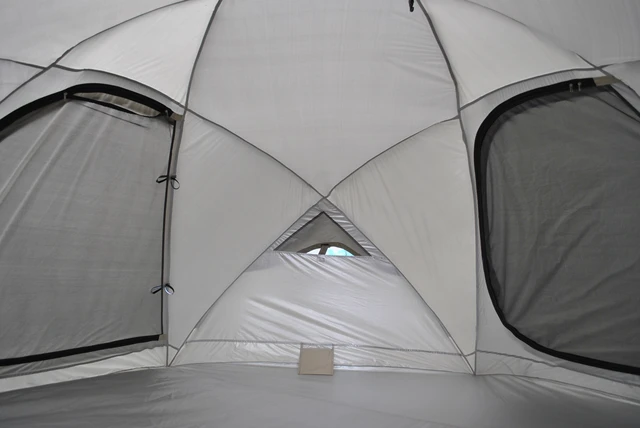 가족과 함께하는 안전한 캠핑을 위한 튼튼한 구조의 텐트