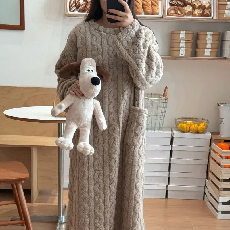 Winter Long Sleeve Double Pocket Flannel Nightgowns Women Loose Solid Sleepwear Jacquard Thickened Warm