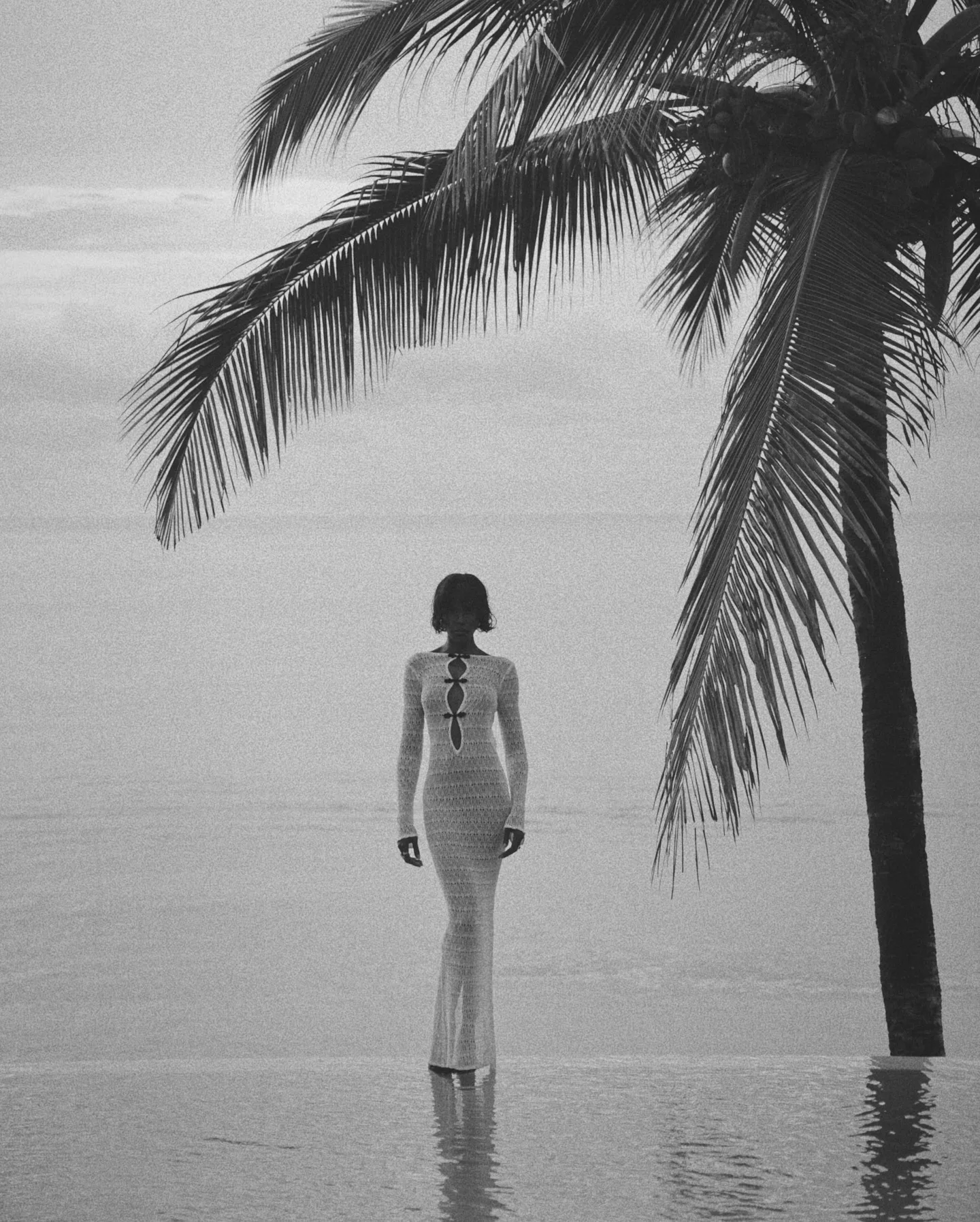 Hollow Slit Long Dress Women's Beach Cover-up Bohemian Dress Floor-length Backless Mermaid Evening Gown Sexy Knit Dress