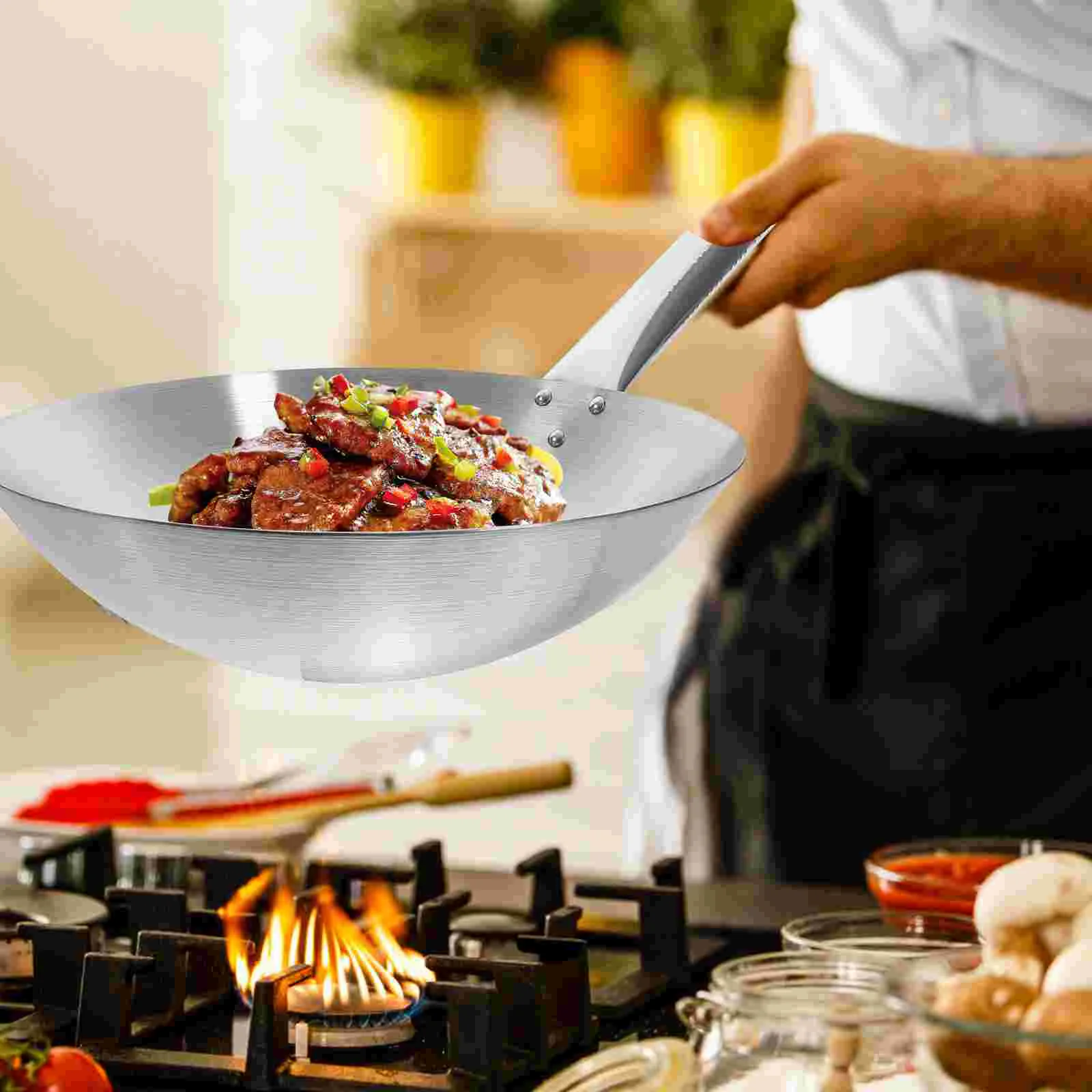 

Stainless Steel Wok Gas Stove Universal Wok Household Non-stick Frying Pan Random Style