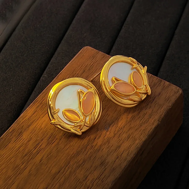 Metal Vintage Trend South Korea Latest Style Women Jewelry Fashion Wedding Party Earrings High Quality Jewelry Gift Shell