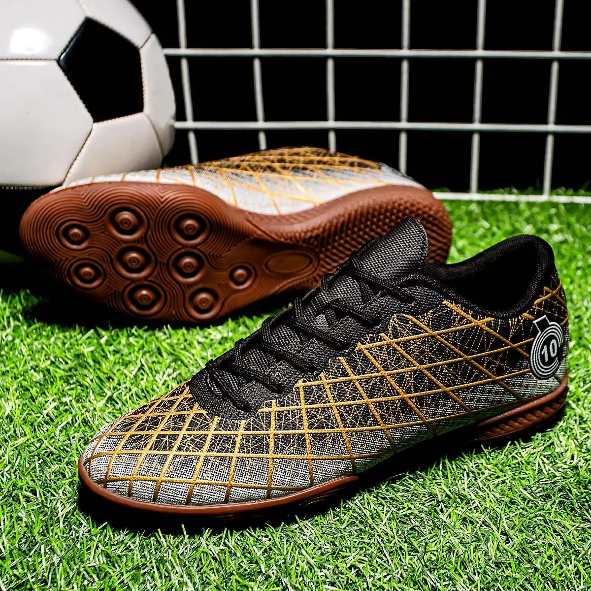 Indoor Soccer Boots Adult Student Rubber Sole Soccer Non Slip Outdoor Lawn Breathable Soccer Boots Large Size Sport Shoes