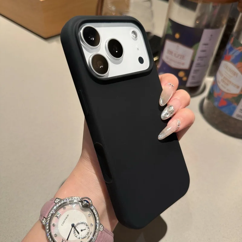 Magnetic Liquid Silicone Phone Case with Built‑in MagSafe and Microfiber Lining