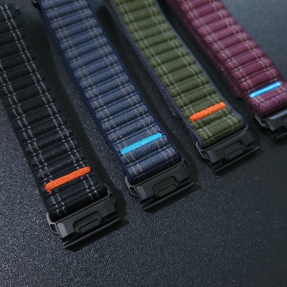 QuickFit Sports Nylon Loop Strap - Universal 22mm/26mm Watchband