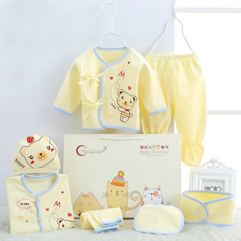 Newborn Baby Cartoon Animal Set Infant Cotton 7 - Piece Outfit Pajamas Bib Hat Pants Clohting Set