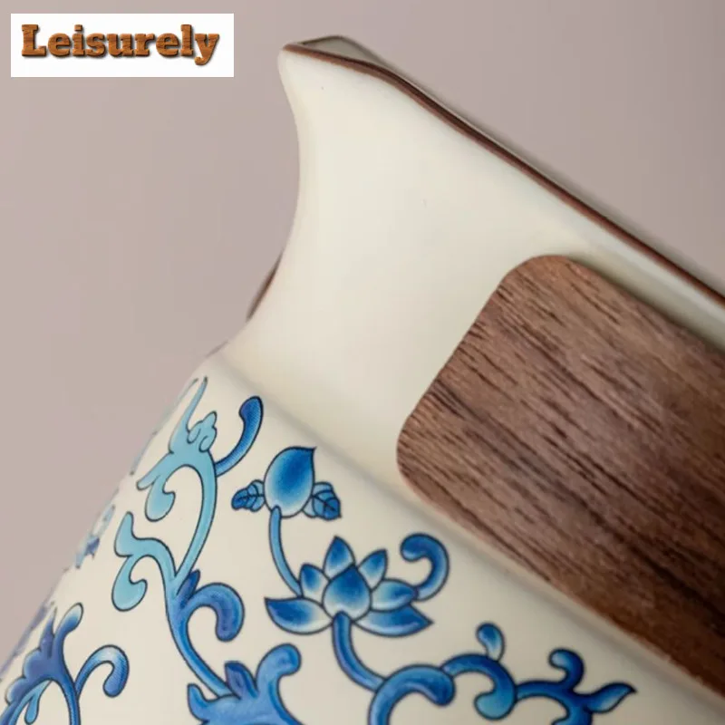 250ml Ru Kiln Wooden Handle Handheld Tea Pitcher Tea Divider ChaHai Dispenser Justice Cup Fair Mug Teaset Craft Accessories Gift