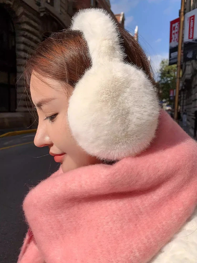 Earmuffs for Autumn and Winter Women's Outdoor Travel Warm and Thickened Earmuffs Plush Ear Protectors