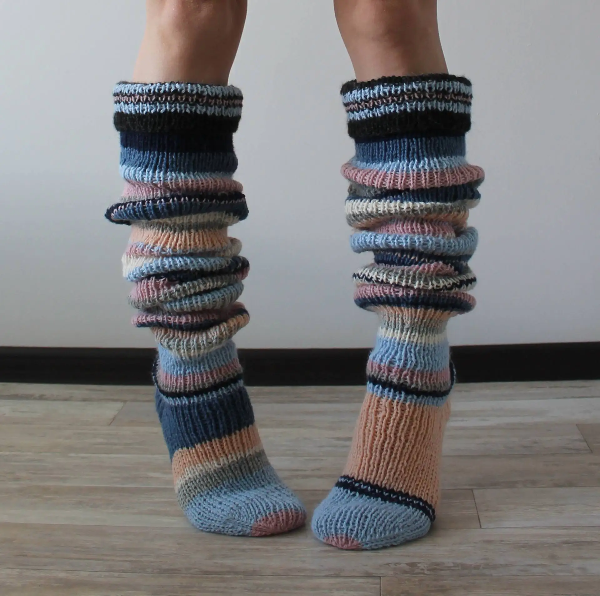 Women's Wool Knee Socks Leg Warmers Fashion Y2K Leggings Striped Long Knee Knitted Stacked Socks Women Winter Accessories leg warmers