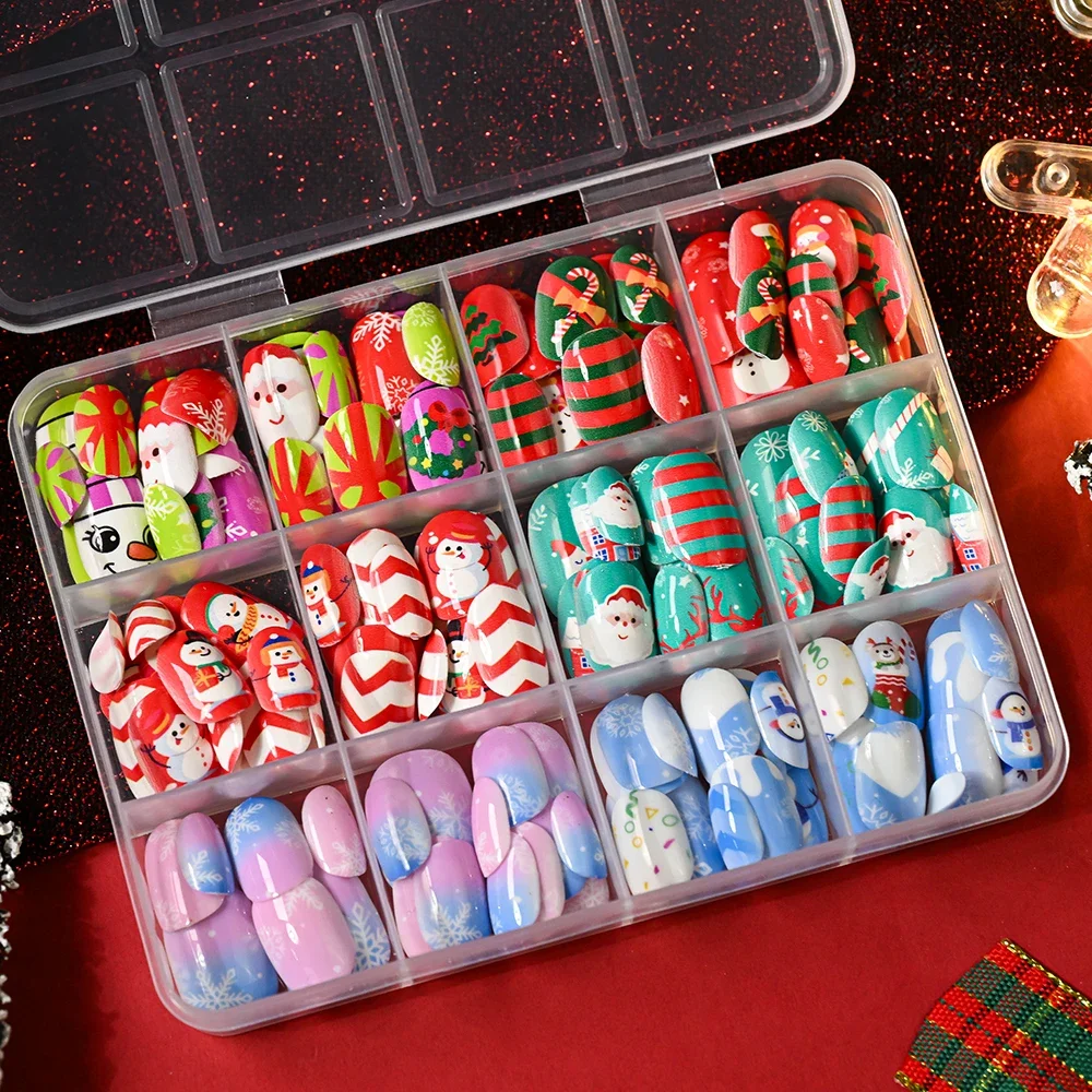 144 Stück/Box Weihnachts-Kunstnägel für Kinder, Niedliche Schneemann- und Schneeflocken-Designs, Aufklebenägel, Kurze Runde Falsche Nagelspitzen für Weihnachtsgeschenke für Kinder – Detail 8