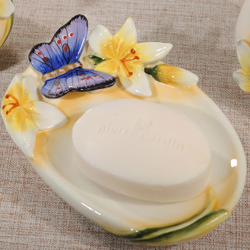 Bathroom kit Ceramic 5-piece set Sanitary ware Sanitary ware 5-piece set Washing utensils Butterfly Dance Xinlan toiletries Bath