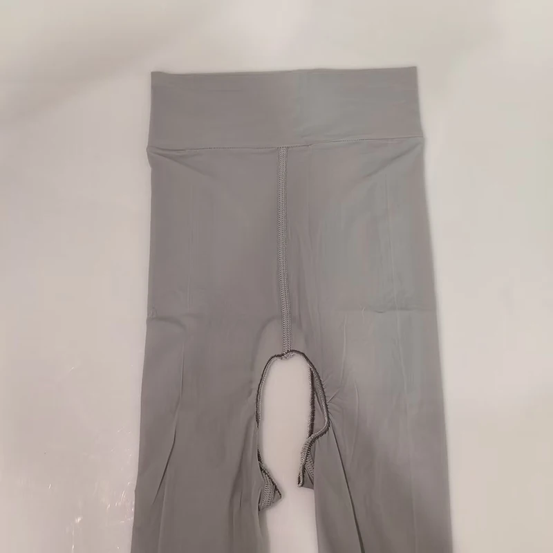 Gray 01
