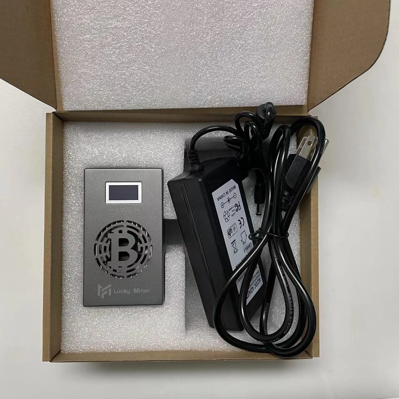 Lucky Miner LV08 4.2TH/s ASIC Miner WiFi Home Mining Lucky Miner LV08  Bitcoin Miner - 4.2TH/s SHA256 With WiFi Solo/P2P Mining WiFi  Cryptocurrency Miner