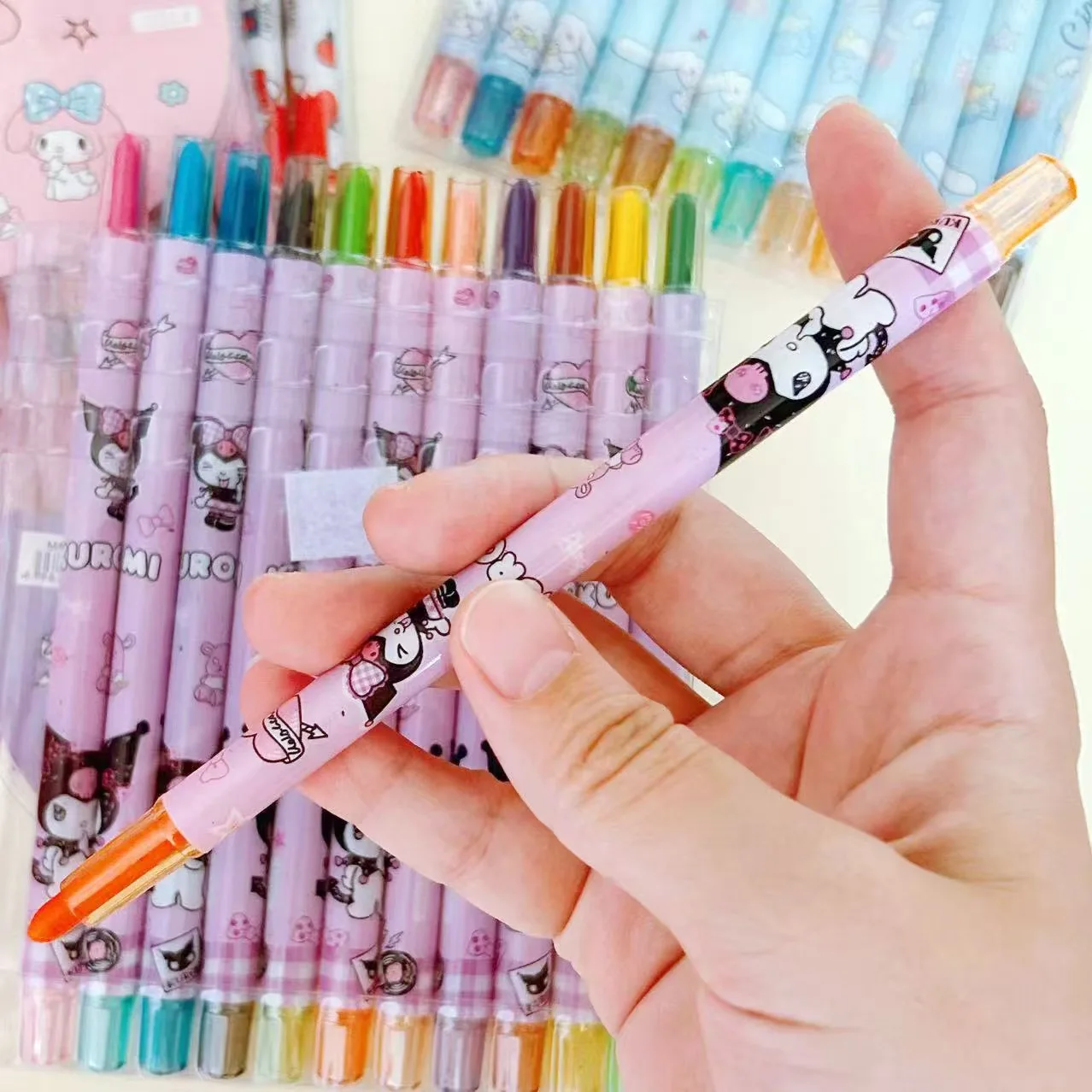 Set di pastelli rotanti Sanrio a 12 colori, pastelli retrattili, per colorare, disegnare e schizzi artistici per bambini. - immagine 6