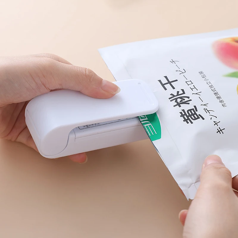 Mini Bag Sealer Food Package Sealing Bags Tool Thermal Plastic Bag Closure Smart Gadget Kitchen Portable Magnetic Heat Sealer mini sealer plastic bag sealer