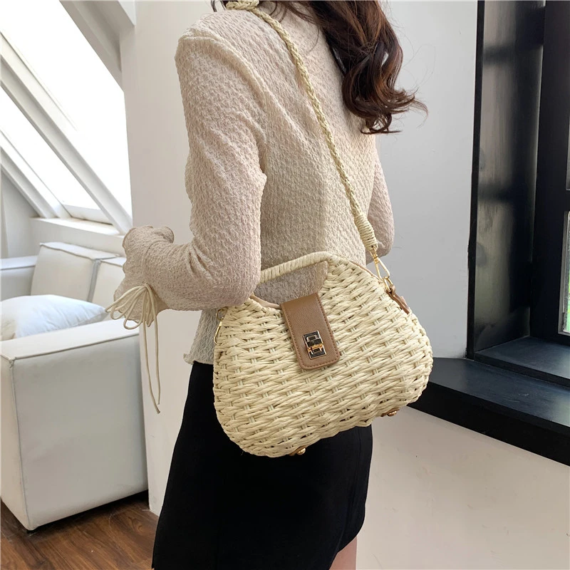 Рисунок 2 - Дизайнерская плетеная Сумка из ротанга