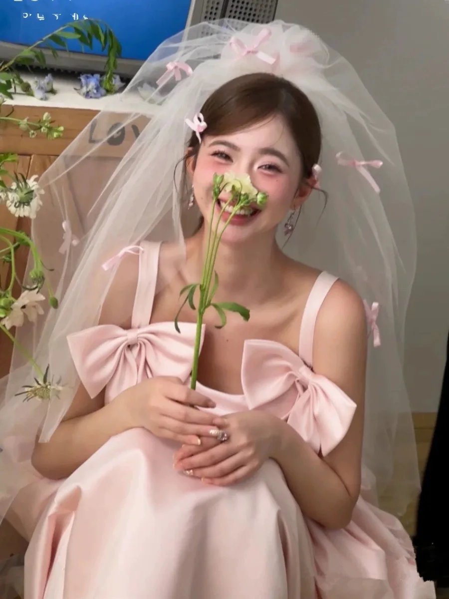 Extra long trailing veil bridal veil