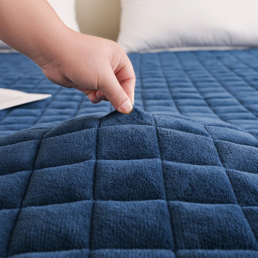 1pc Soft Velvet Mattress Topper Quilted Bed Mat Cover Solid Color Mattresses Home Bed Topper Skin-friendly Linen 매트리스 토퍼