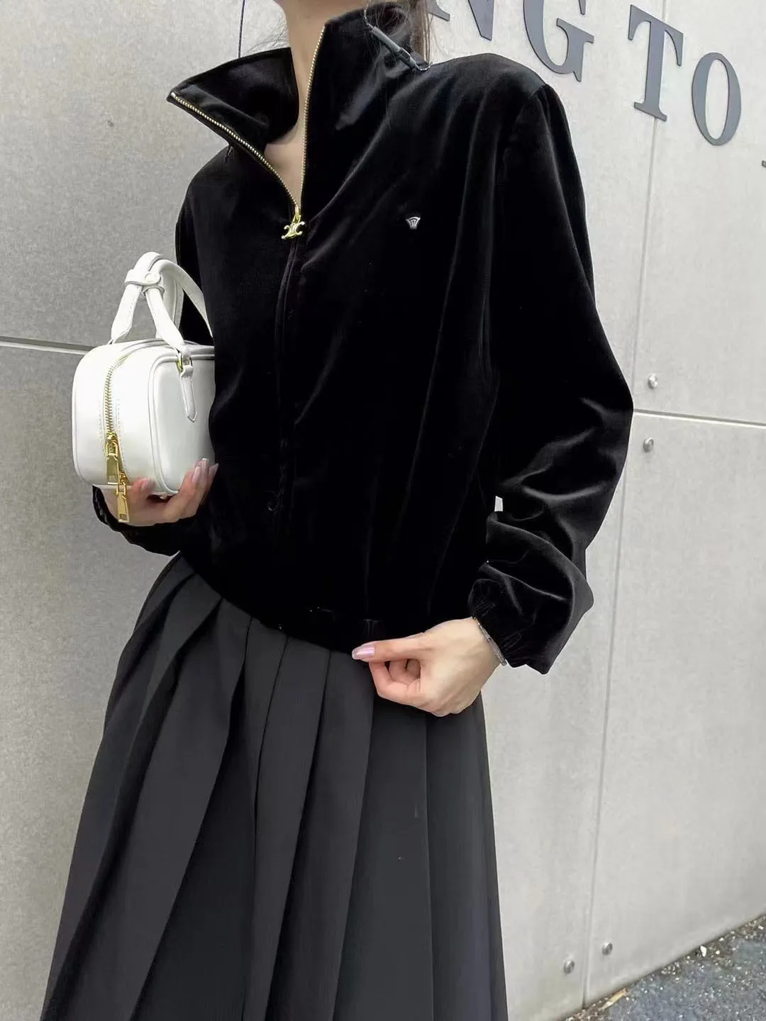 

Women Casual Sport Zipper Jacket Letter Embroidery Jacket Coat 2023 Autumn New Fashion Velvet Stand Neck High Street Short Coat