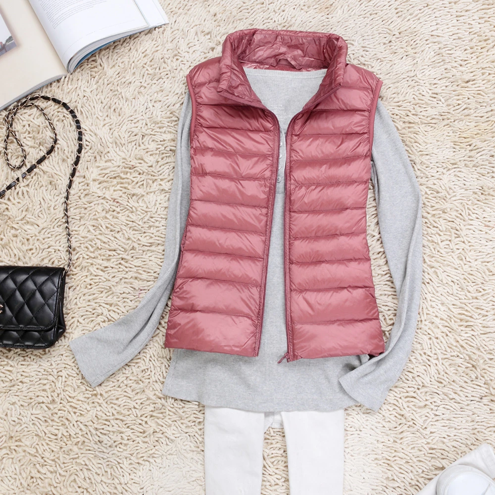 Women Ultra Light Duck Down Vest Jacket Autumn Winter 2023 Sleeveless 90% White Duck Down Vest Coat Stand Collar Warm Waistcoat