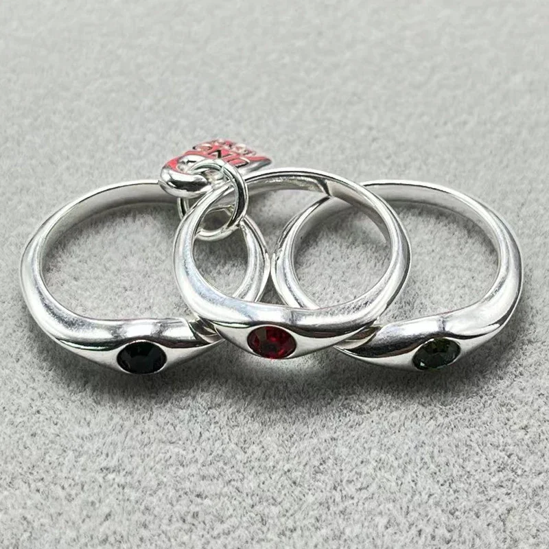 

Ювелирные изделия UNode50, 2023 г., Лидер продаж, высококачественные и изысканные женские ювелирные изделия с тремя кольцами для романтических праздников, Подарочная сумка в Европе и Америке