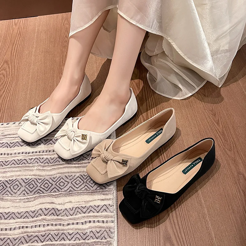 

Soft Big Size Shoes Woman Shallow Mouth Casual Female Sneakers Flats Square Toe Large Size Boat Dress New Summer Spring Slip-On