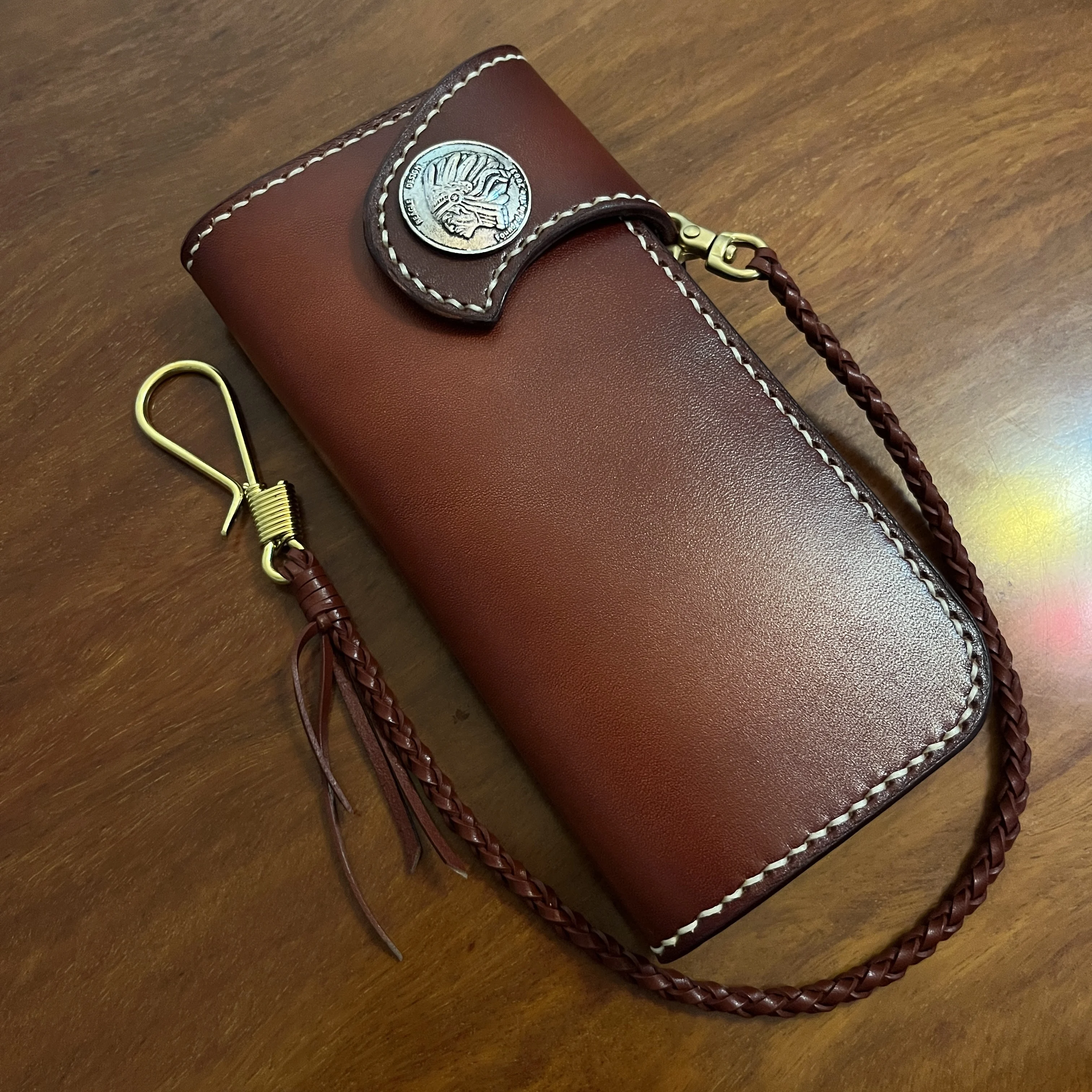 

VW4 2mm Thick Veg Tanned Italy Cow Leather 19.5cm * 9.5cm * 3cm Solid Brass Hooks Silver Coin Button Wallet
