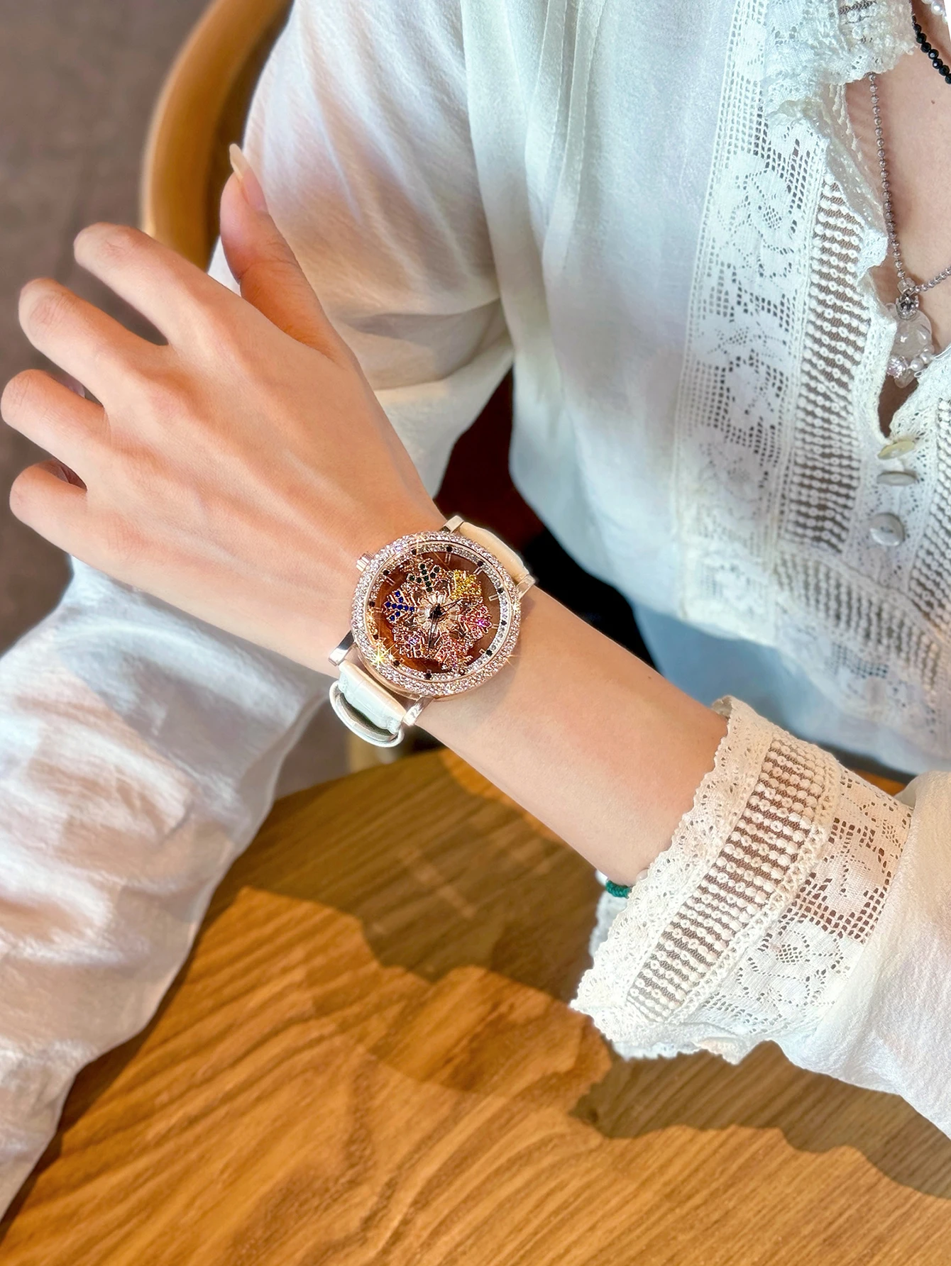 Gold Elegant Ladies Quartz Watch with Snowflake Dial & Leather Strap