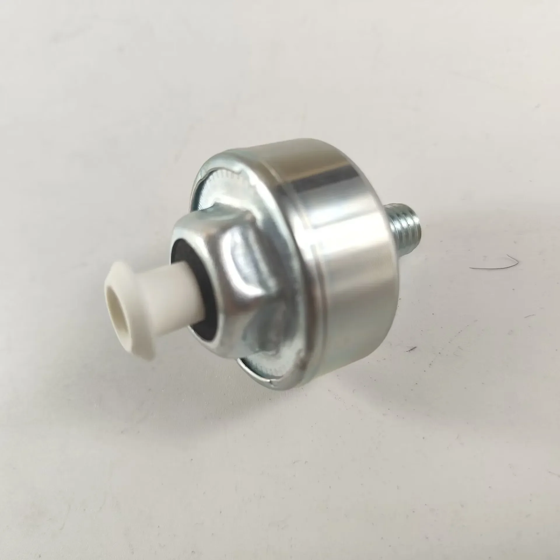 Knock Engine Sensor for 10456603 10456208 12589867 10456119 10456603 8104566030 8125898670 KS116