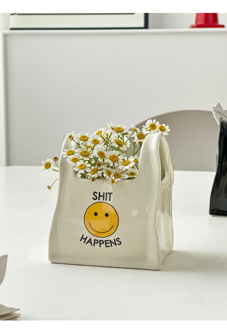 Description Picture 5 of itemCreative Ceramic Pen Holder Remote Control Stationery Storage Box Makeup Pen Storage Bucket Small Ornament Home Decoration