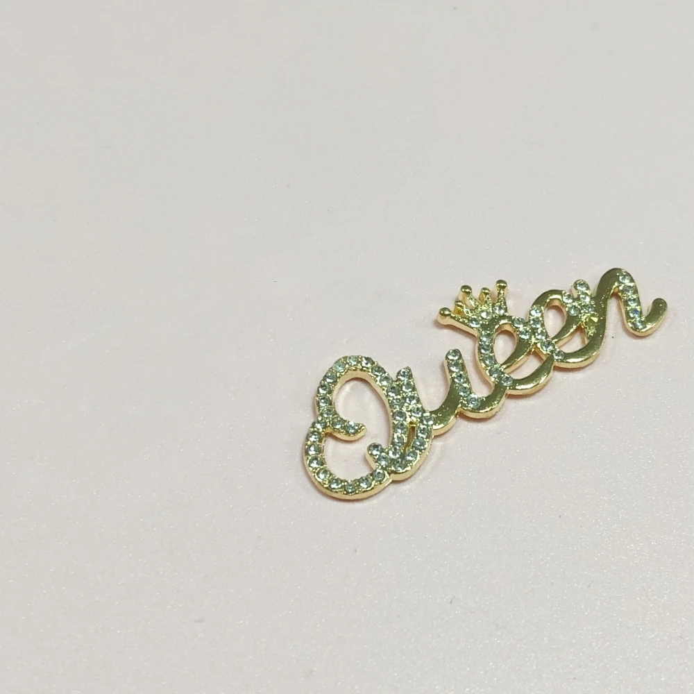 Set of 2 Glittering Gold and Silver Crown Rhinestone Pendants for DIY Phone Case Decoration