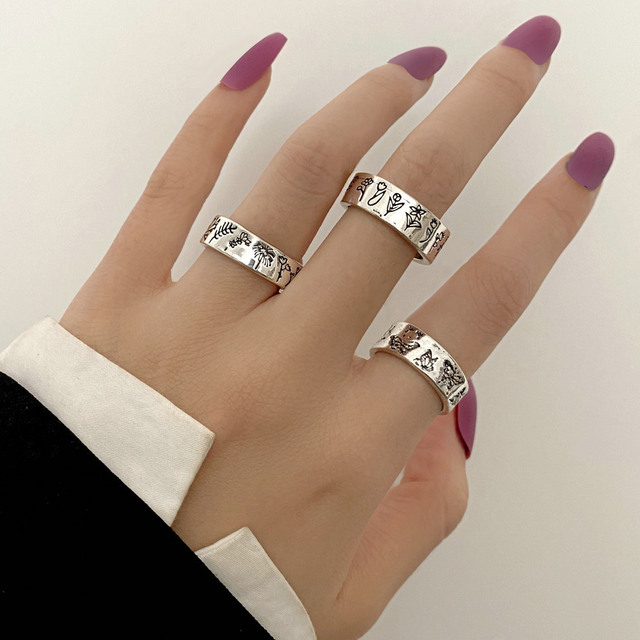 Women's Ring Open Knuckle Ring Creative Retro Star Moon Ring Old Ring Suitable as a Gift for Women Free Shipping