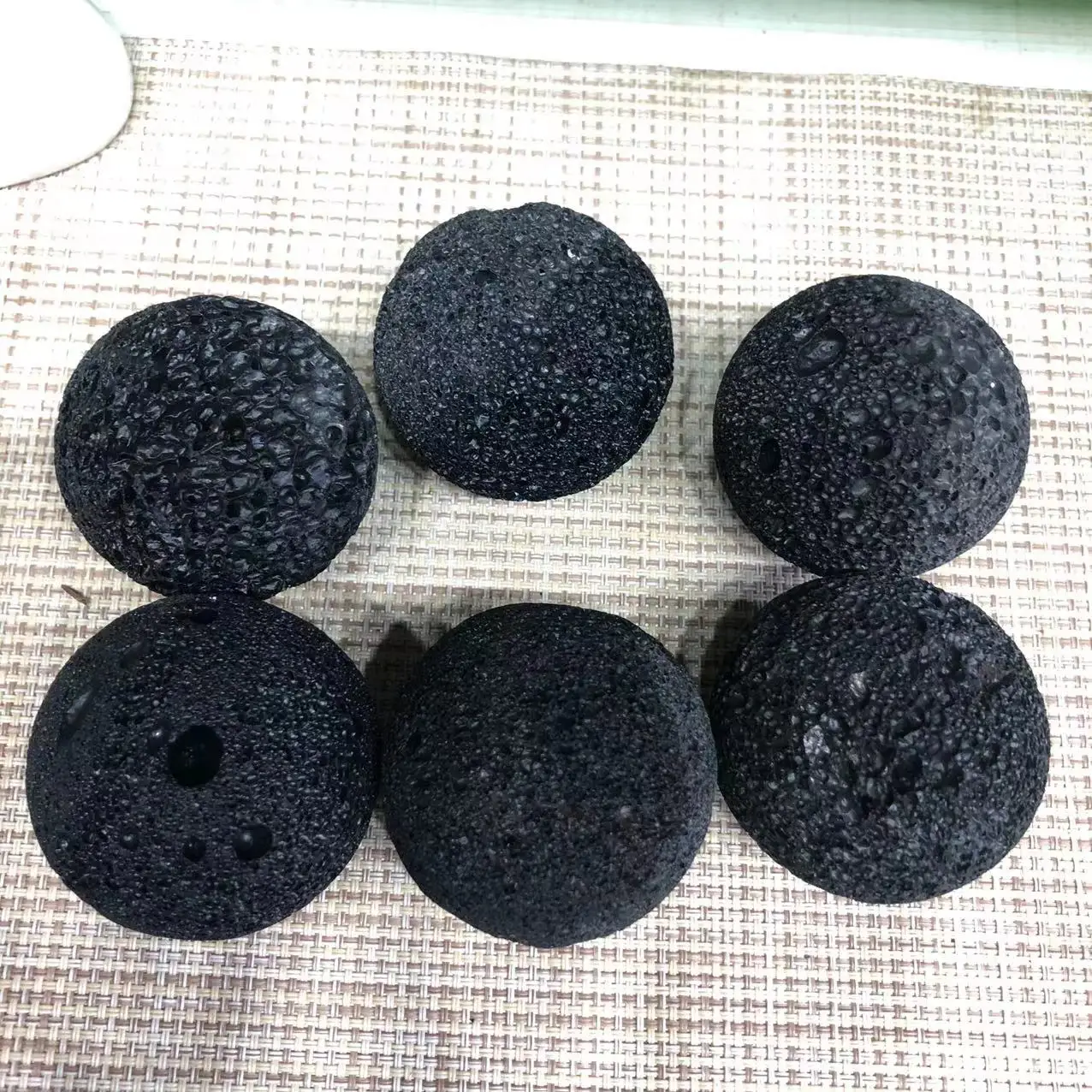 Черная метеоритная лава лечебная Сфера шар из драгоценных камней рейки