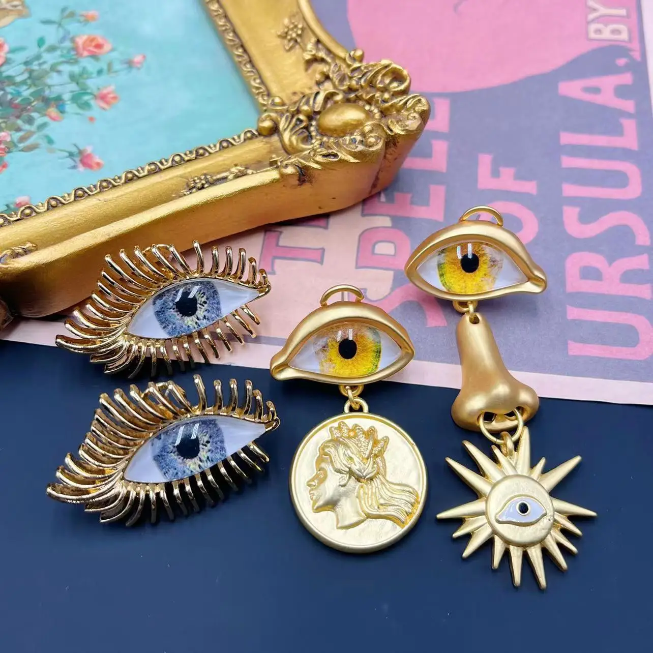 

New Vintage Asymmetrical Eye Styling Electric Gold Plated Fashion Women's Earrings Jewelry