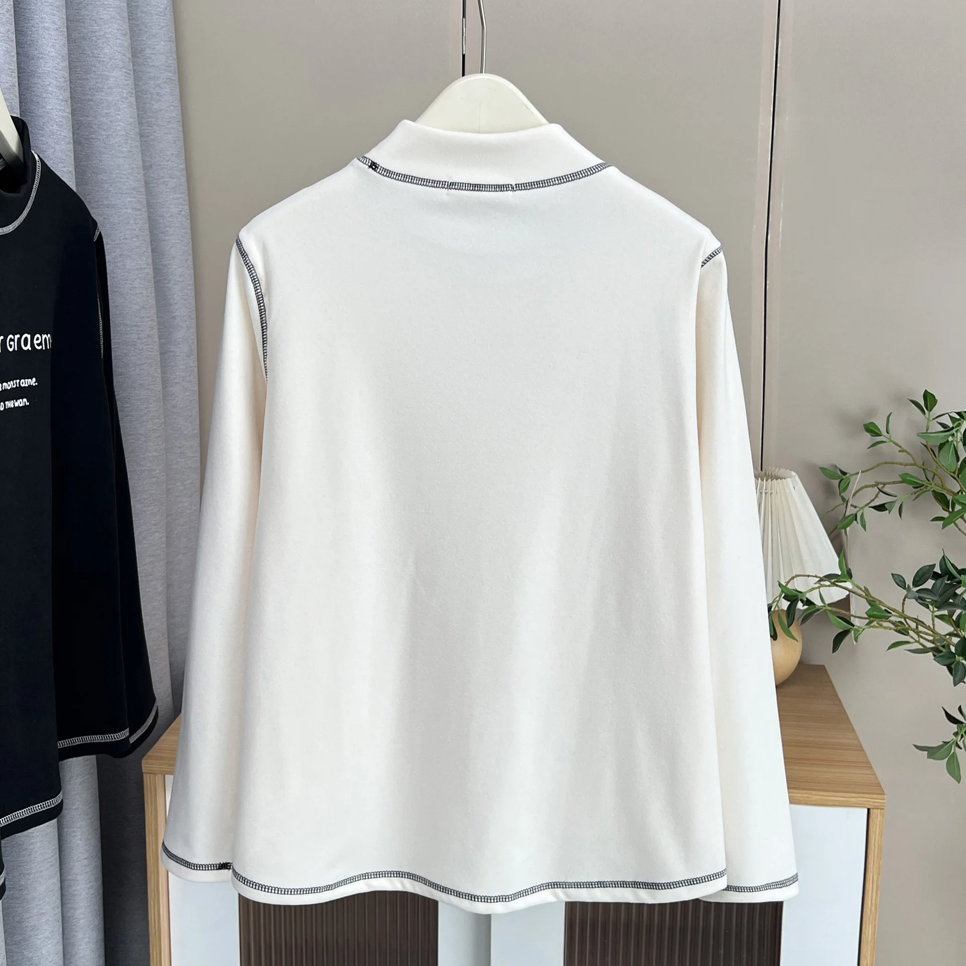 XXXXL Fashion Plus Size Women's T-Shirt New Warm De Velvet Printing Bright Line Inner Tops For Autumn And Winter 2571