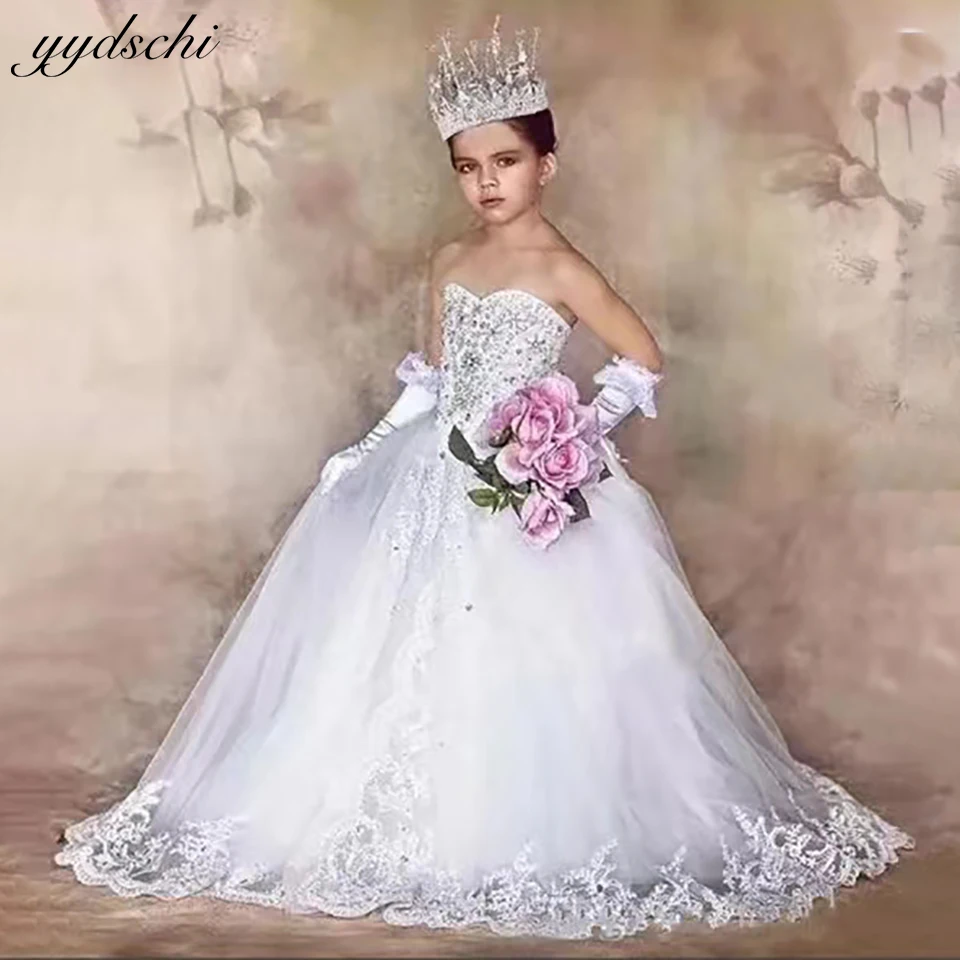 

Luxury Crystals Beading Flower Girl Dresses For Wedding With Bows 2023 Princess Ball Gown Children Pageant First Communion Gowns