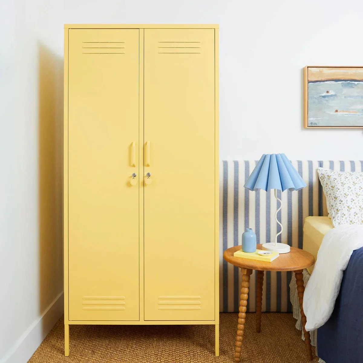 Luxurious Babies Cupboard Wardrobe Bedroom Steel Wardrobe Hanger Yellow Clothes