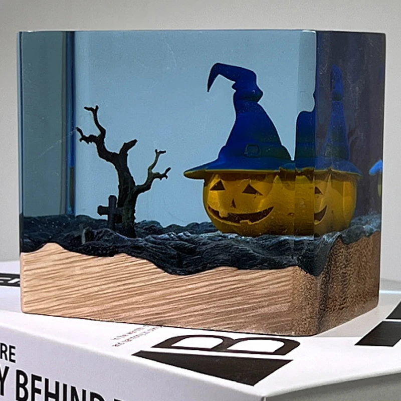 Organism Resin Table Light Creactive Art Decoration Lamp Pumpkin Head Dead Wood Theme Night Light USB Charge