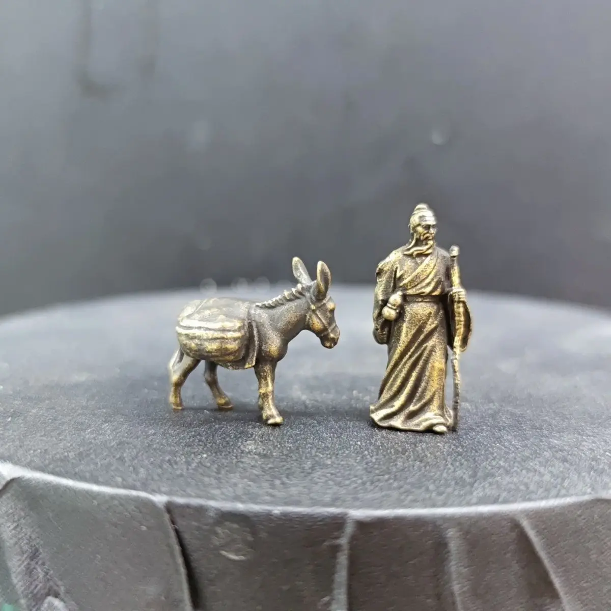 Pure Brass Travel Four Seas Old Man Huatuo Donkey Miniature Model Sandpan Fish Tank Landscaping Pieces Micro Shot Small Doll ornament crafts miniature ornament