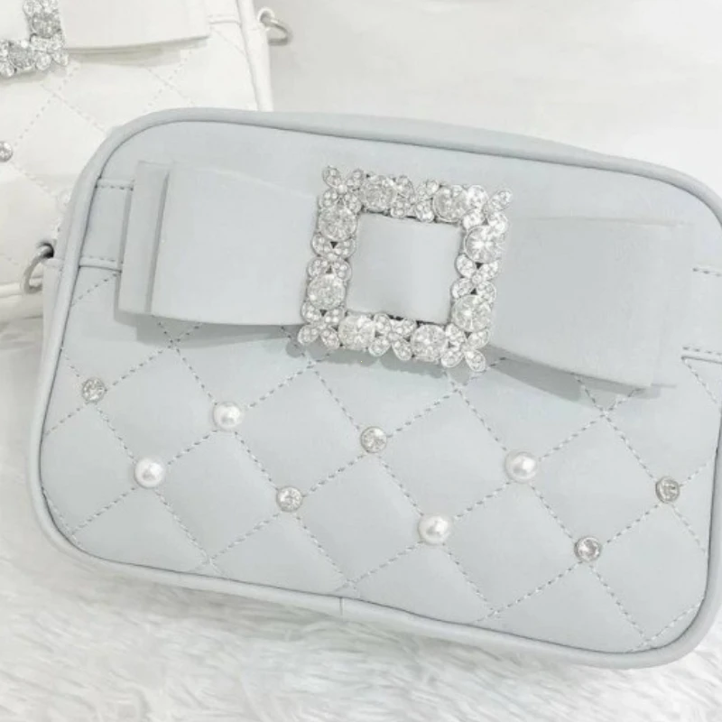 ตัวเลือกสินค้า กระเป๋าสะพายข้างลายเพชรประดับมุก รุ่น Sweet Knot Pearl