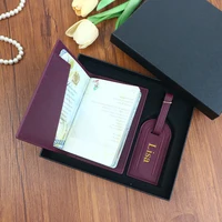 Ensemble de noms personnalisés, porte-passeport unisexe en cuir PU Safiano et boîte cadeau d'étiquette de bagage 4