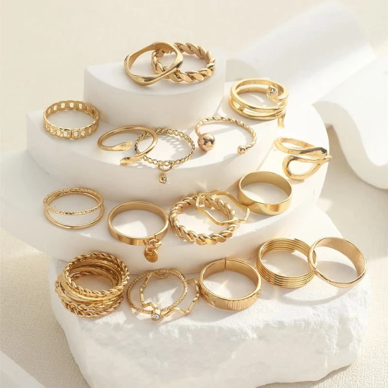 24pcs Fashion Stunning Rhinestone Ring Set Bohemian Elegant Minimalist Snake Geometric Design Ring Party Daily Wear Jewelry Gift