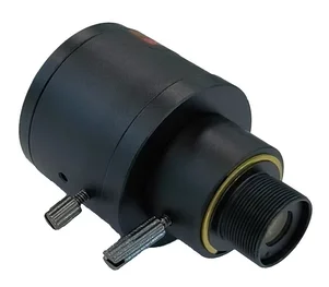 Manual zoom lens demonstration