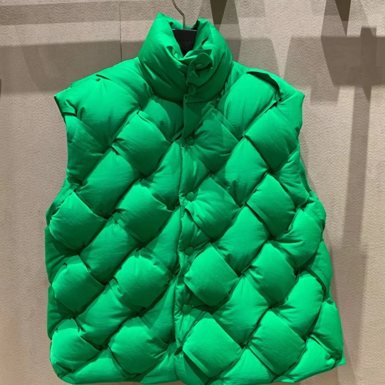 2022 New Fashion Textile Pattern Warm Down Jacket Green Vest Loose