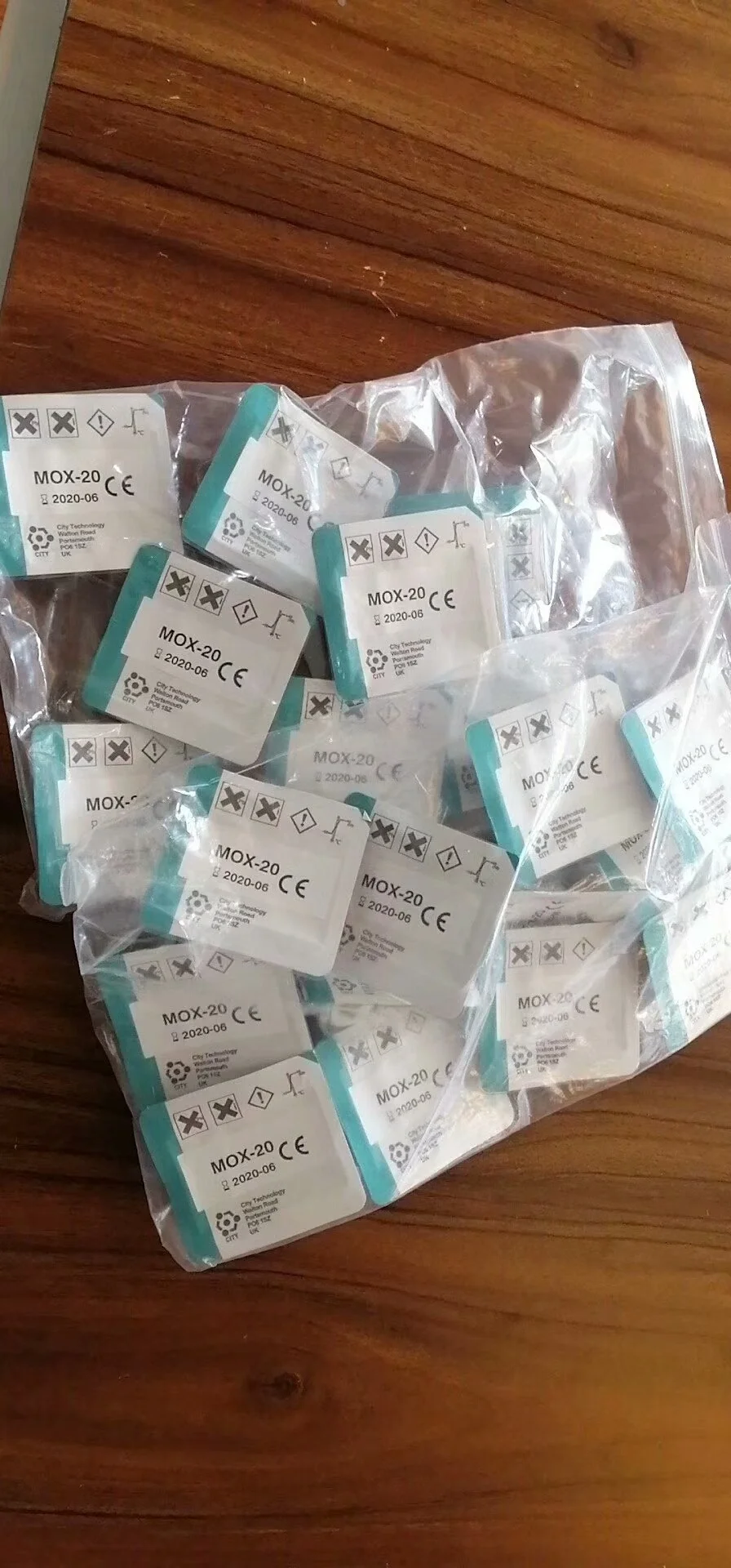 Mox-2 mox2 mox-4 mox4 UK     κ  Ŀ