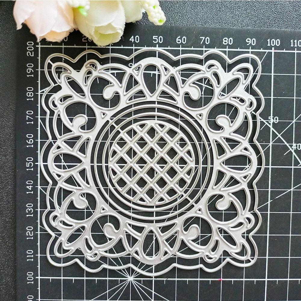 Pochoirs Métal Pour Scrapbooking Et Carterie - Formes De Montre - Compatible Toutes Machines