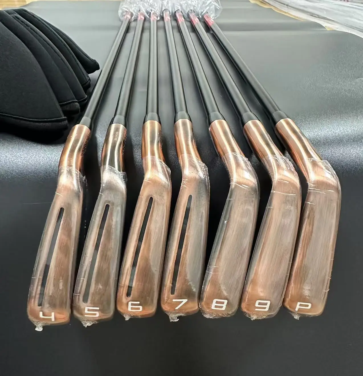 Golf Irons Copper Color Set P 790 456789p with Shaft and Grip P790 Golf Club Iron set 8pcs Head Cover