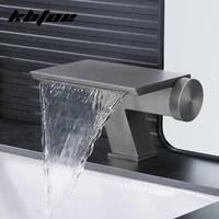 ก๊อกน้ำแบบติดตั้งบนเคาน์เตอร์ สีเทาปืน/สีทองขัดเงา สำหรับอ่างล้างหน้าในห้องน้ำ แบบน้ำร้อนน้ำเย็น พร้อมปุ่มควบคุม  สำหรับอ่างล้างหน้าในห้องน้ำ  แบบติดตั้งบนเคาน์เตอร์  สไตล์โมเดิร์น 2