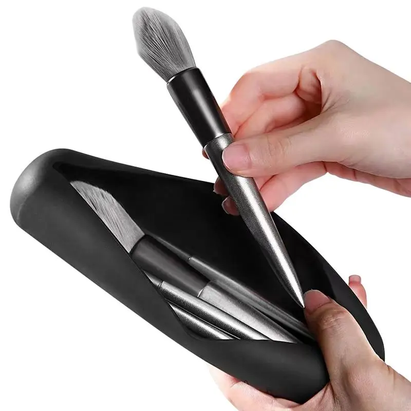 Trendy Travel Makeup Brush Holder, Silicon Material Portable For Getting Ready, Travelling, Cosmetic Case Makeup Organizers 2