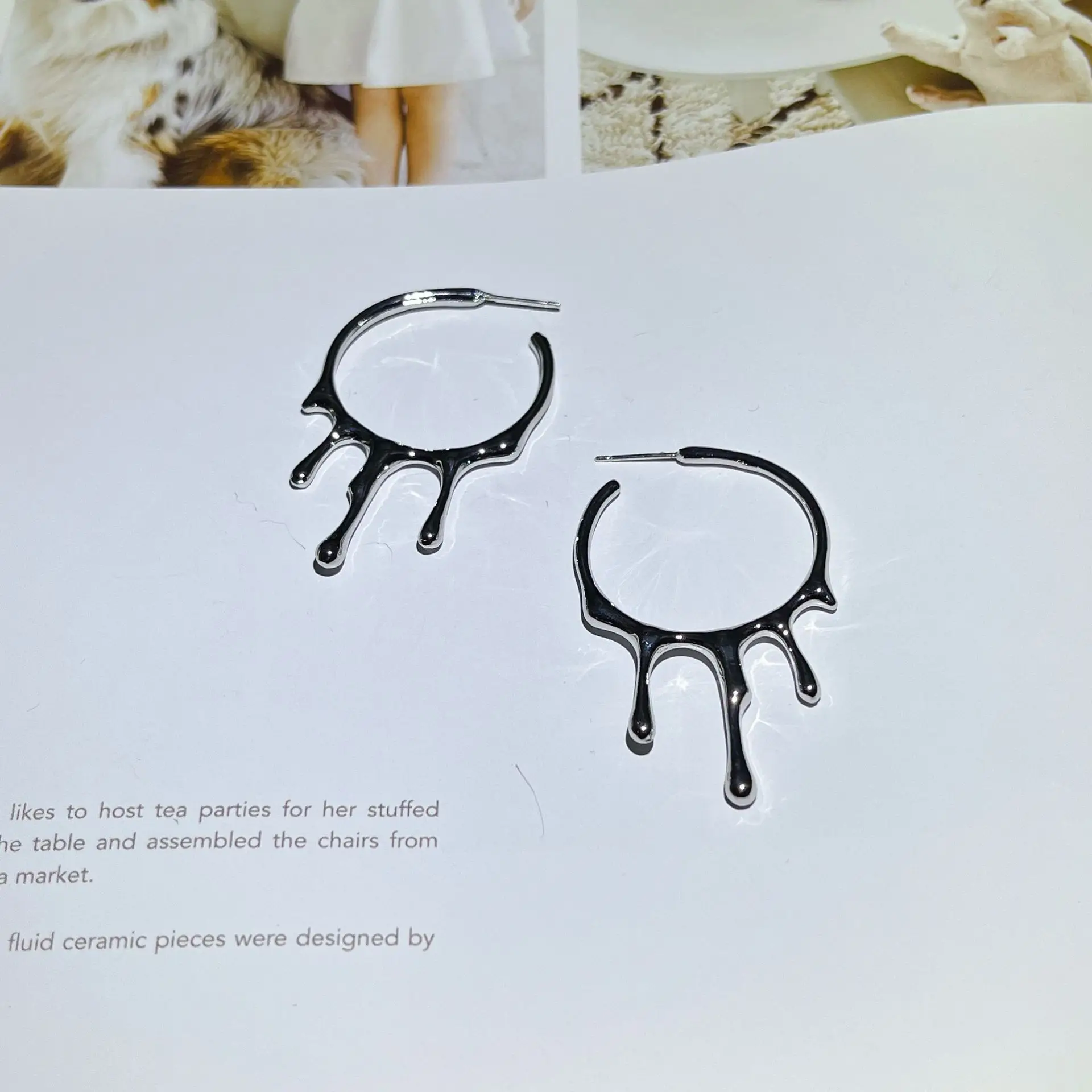 Silver Color Punk Unique Retro Stud Earrings for Women Geometric Niche Design Water Droplet Lava Earring Jewelry Accessories