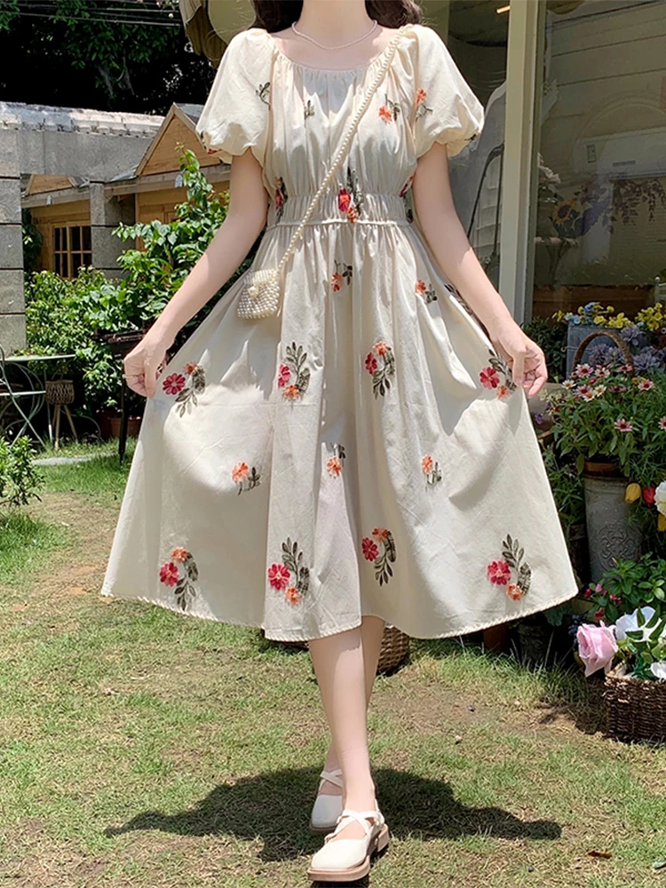 

French Summer New Vintage Sweet Temperament Slash Neck Flower Dresses Embroidery Loose Fold Puff Sleeve A-Line Dress For Women ﻿